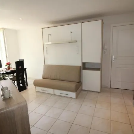 Apartamento A 2 Pas De La Place Du Pin Et Port!